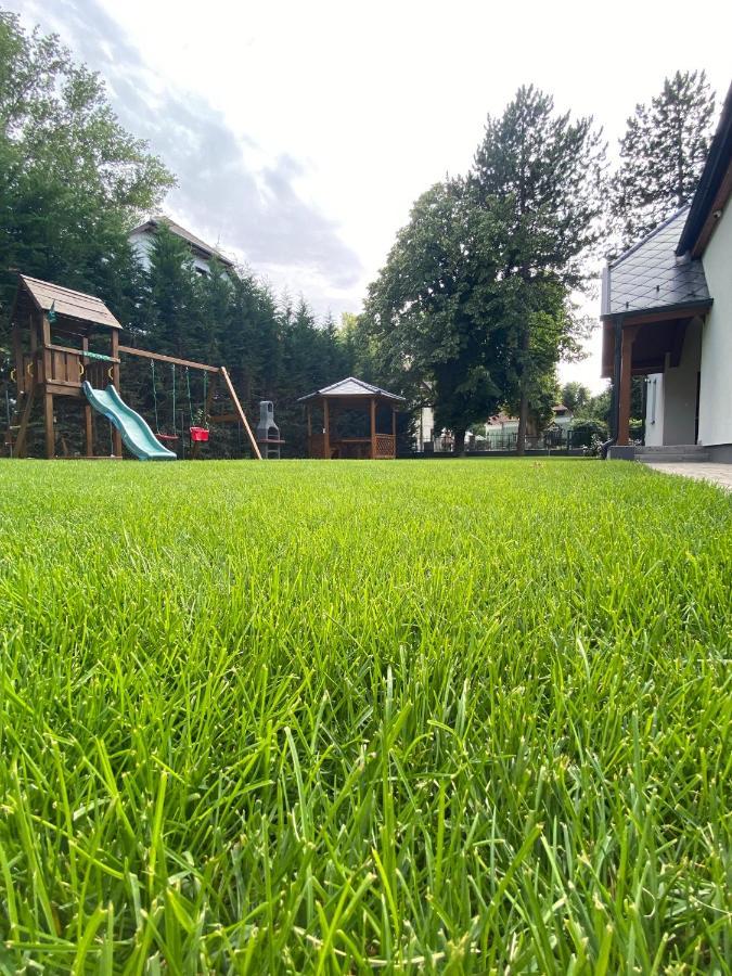 Pensjonat Karinthy Haz Siófok Zewnętrze zdjęcie